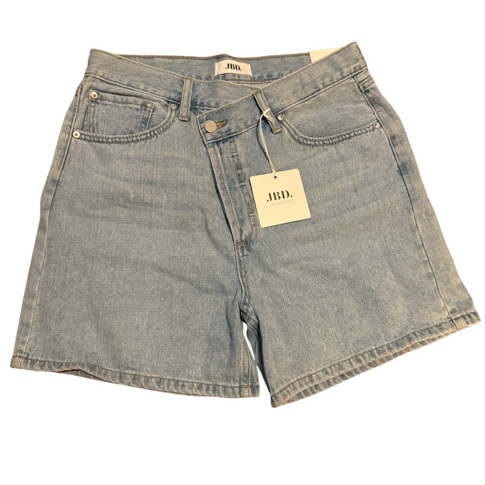 The Criss Cross short